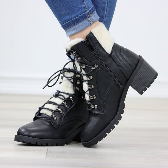 Black Lace Up Ankle Boots Chunky Heel Faux Fur Lined - Picture 7 of 16